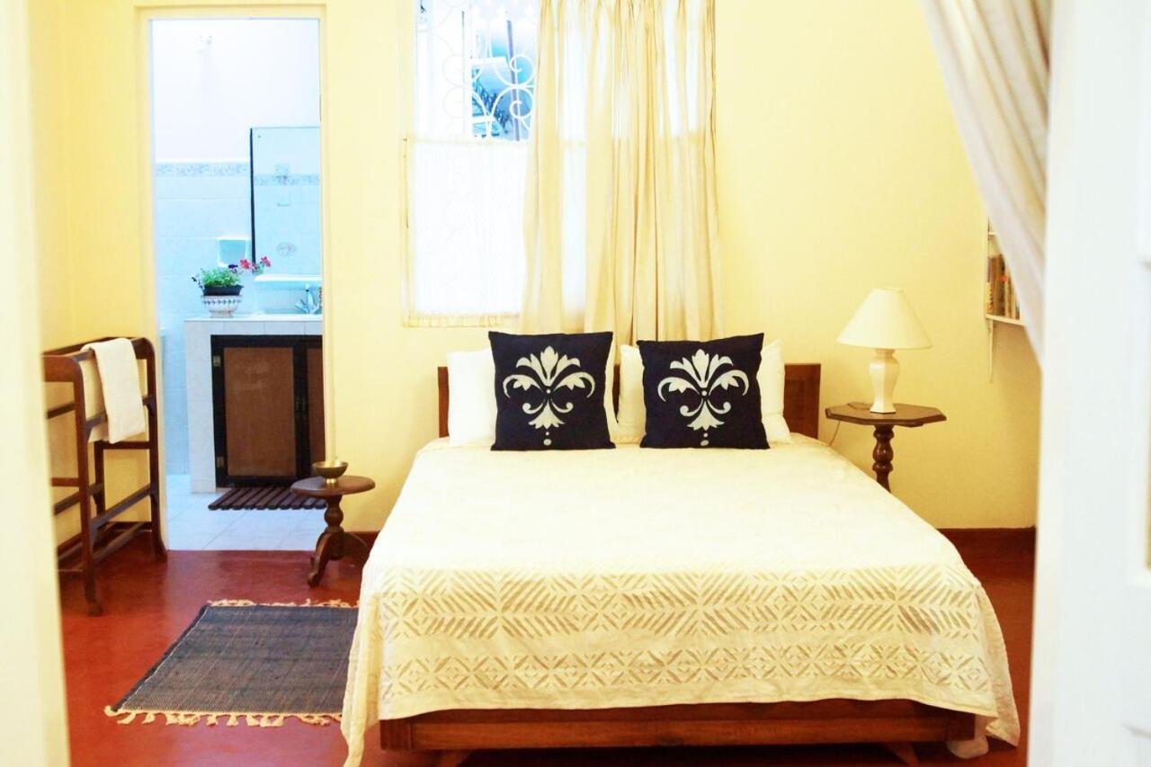 Charming Homestay By The Beach Dehiwala-Mount Lavinia Exterior foto