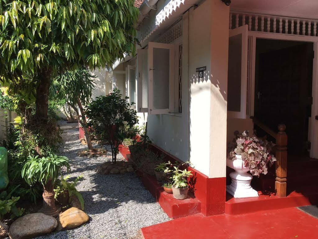 Charming Homestay By The Beach Dehiwala-Mount Lavinia Exterior foto